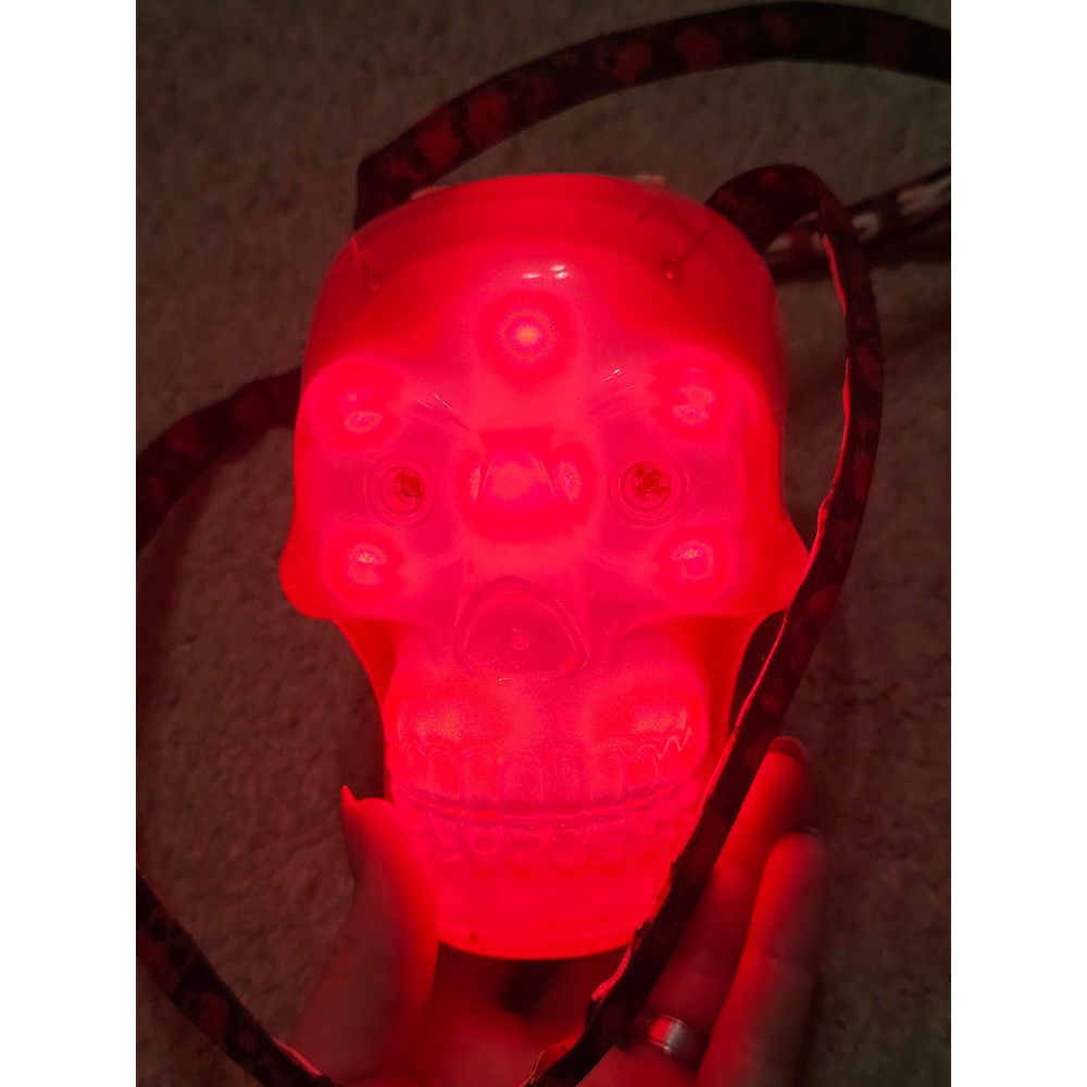 Light Up Skull Lanyard Red LED Glowing Halloween Novelty Costume Accessory - Picture 3 of 5